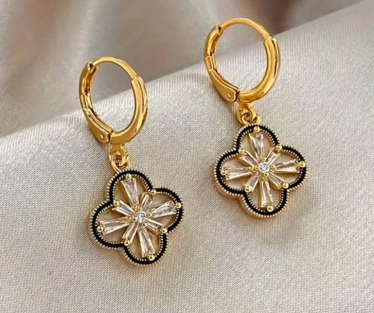 Two Sided Trendy Leaf Clover Huggie Earring