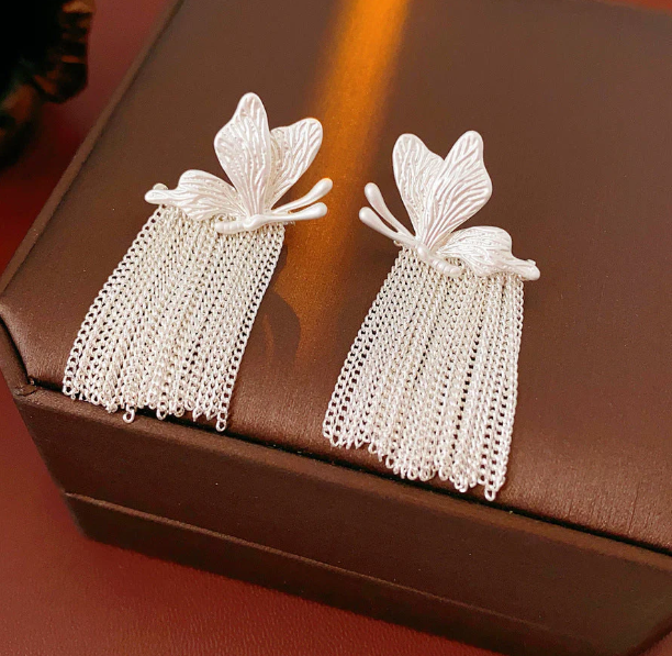 Psyche Tassel Earring