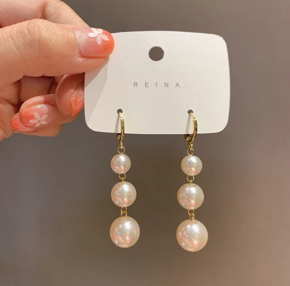 Classic Pearl Cascade Drop Earring