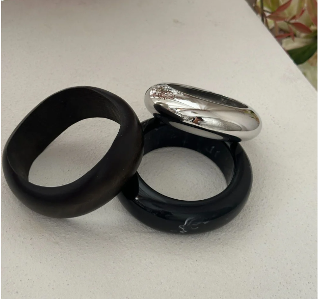 Monochrome Mesa Stack bracelet