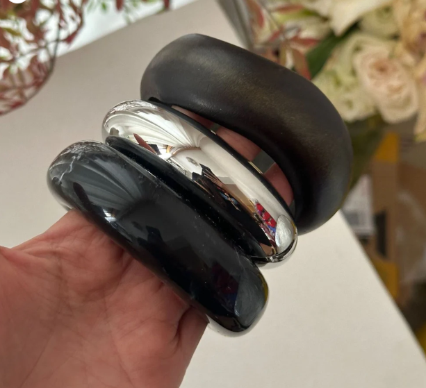 Monochrome Mesa Stack bracelet