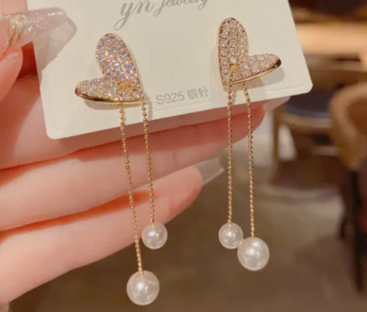 Pearl Crystal Heart Shaped Earring