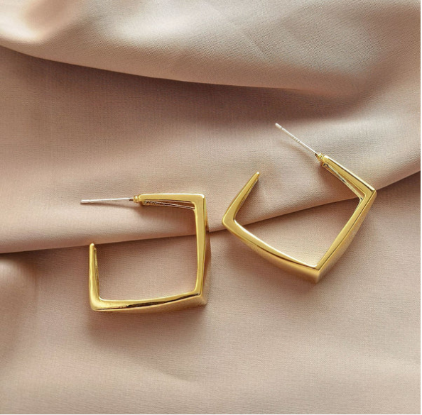 Scarlet Drop Textured Earring