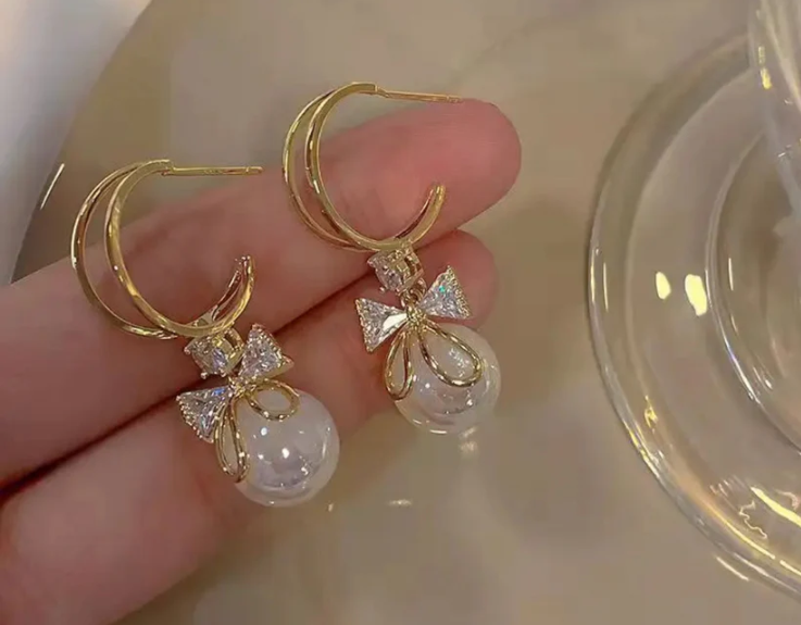 Elegant Bow Pearl Drop Earring