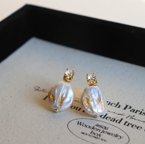 Meridian Pearl Earring
