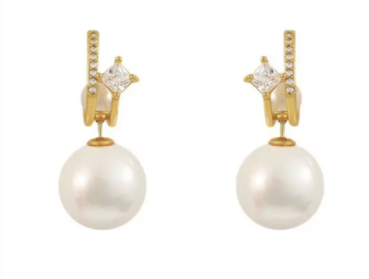 Gold Bohemian Pearl Earring