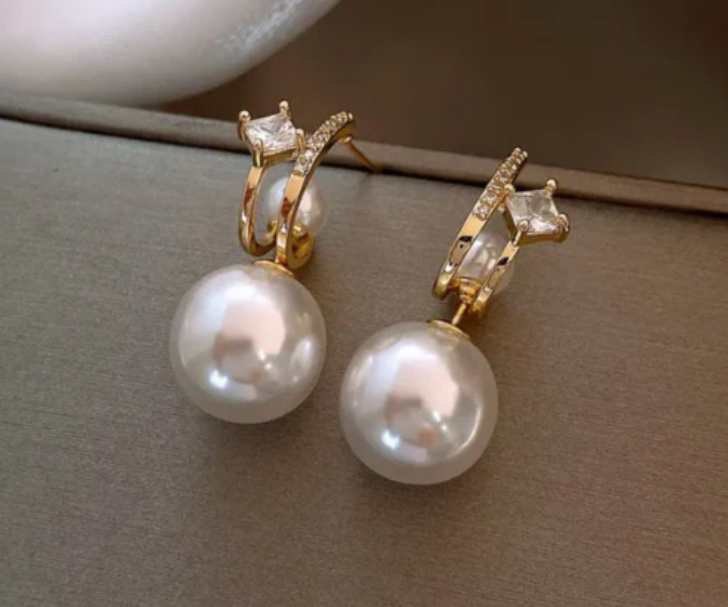 Gold Bohemian Pearl Earring