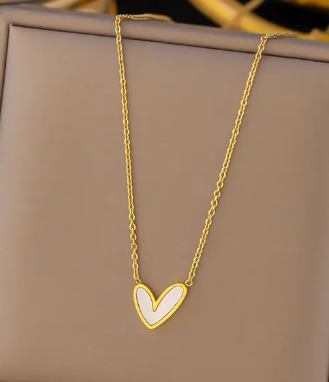 Gold White Shell Heart Shape Necklace