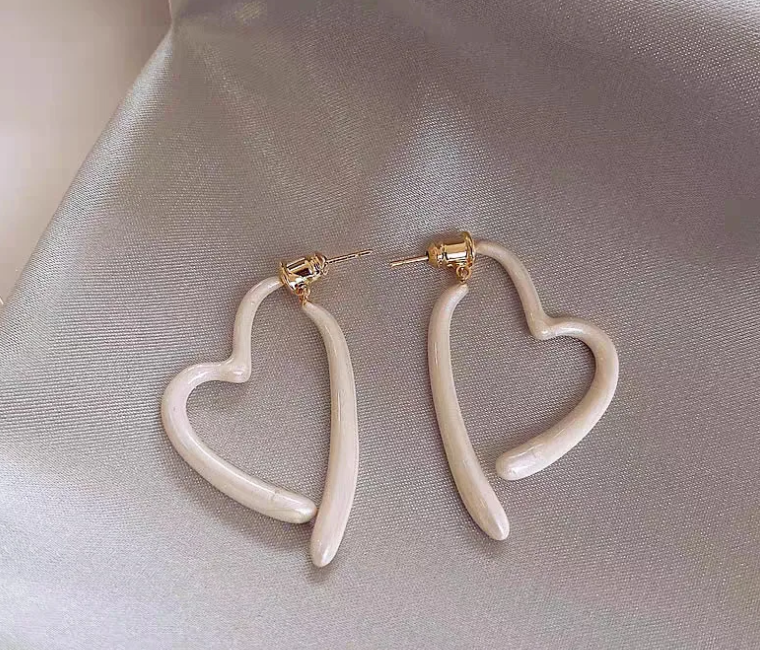 Melted Heart Hoops